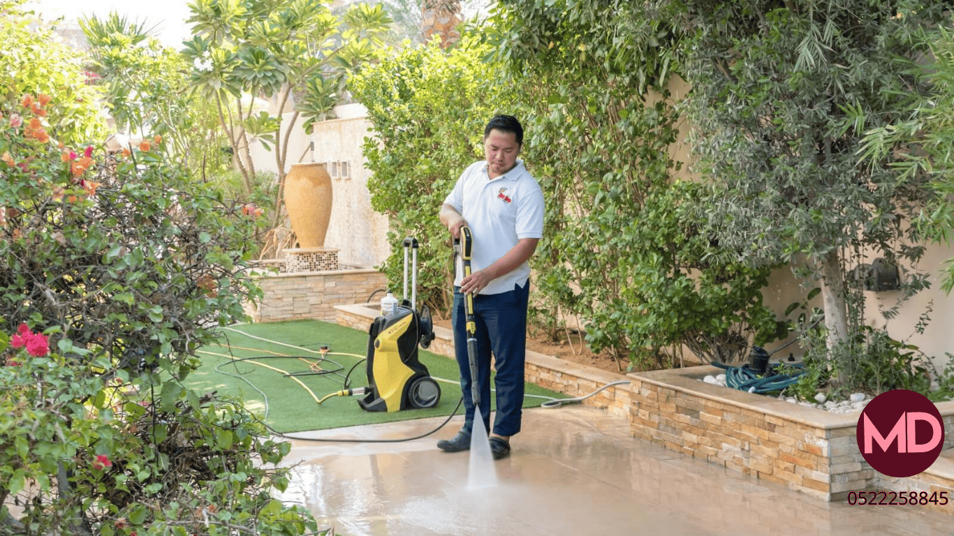 Garden cleaning service